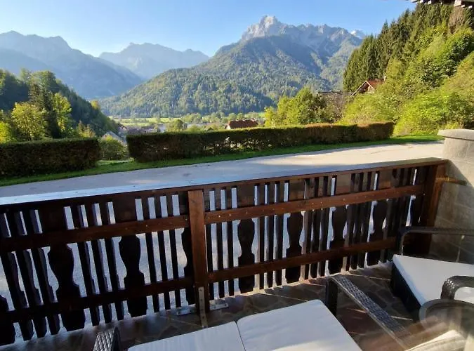 Apartma Vidovic アパート